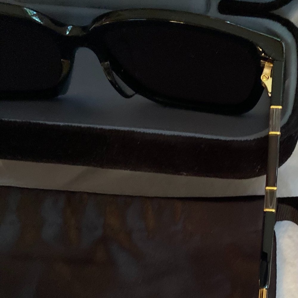 HP🎉SUNGLASS NEW GUCCI Authentic Black Beige Gray Eyewear Rectangle Velvet Case - Picture 6 of 11